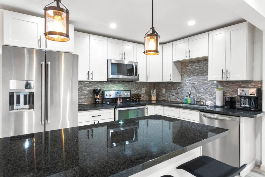 Hillside In Seattle - Updated And Well Appointed. Екстер'єр фото