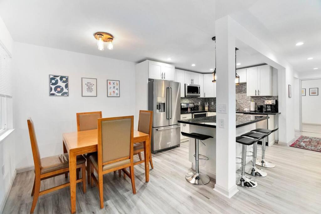 Hillside In Seattle - Updated And Well Appointed. Екстер'єр фото